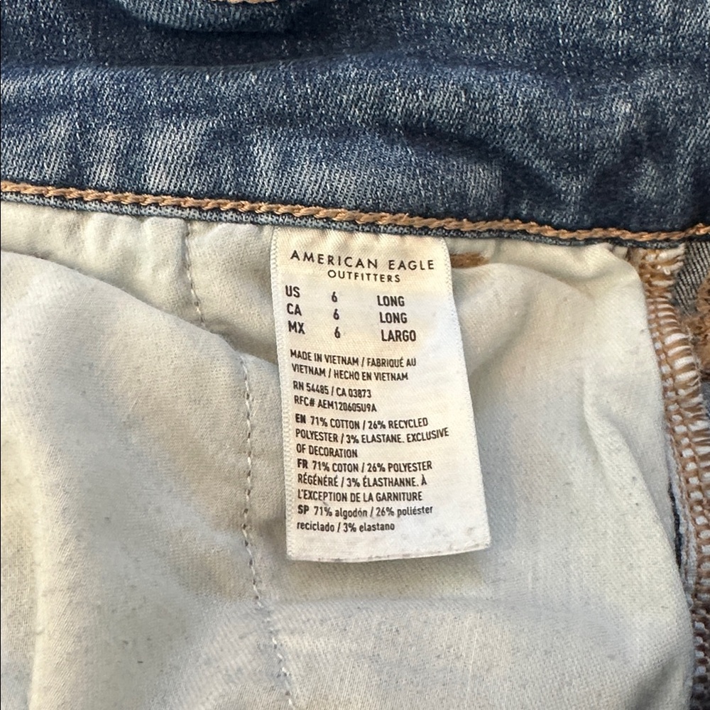 American Eagle jeans - Picture 3 of 3